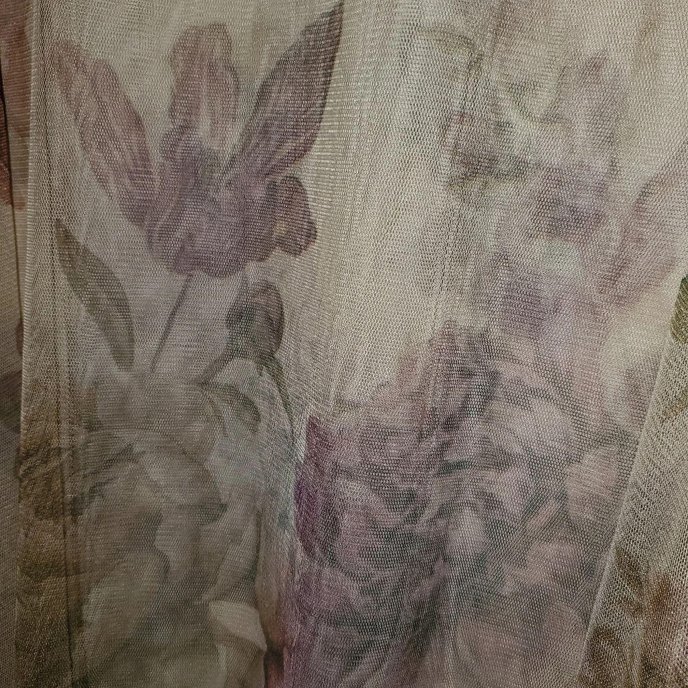 Rue 21 Sheer Floral Pullover Top with Tiered Bell Sleeves, Size XXXL - Picture 2 of 4
